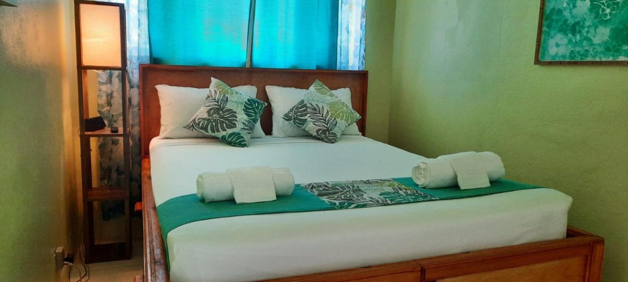 Hotel Eastwood Escape Nassau Zewnętrze zdjęcie